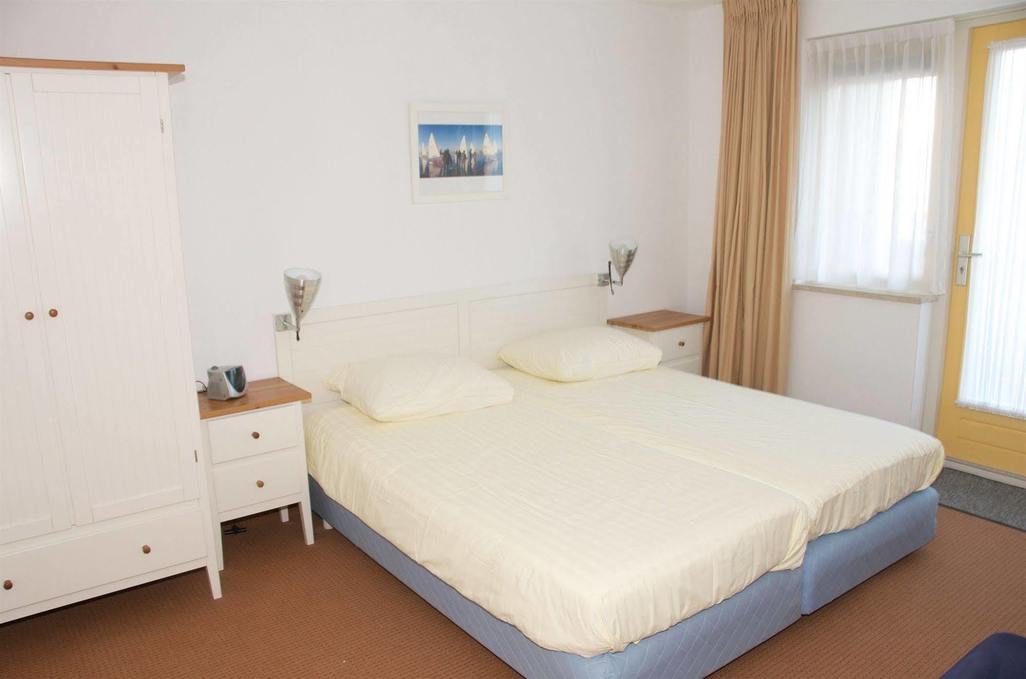 Hotel Kogerstaete Texel 데쿠크 외부 사진